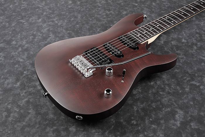 ibanez gsa60 gio walnut flat