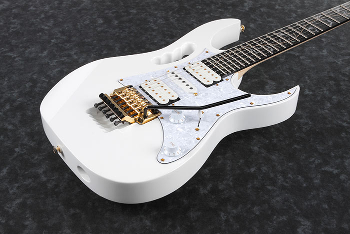 Ibanez JEM7VP WH Angle