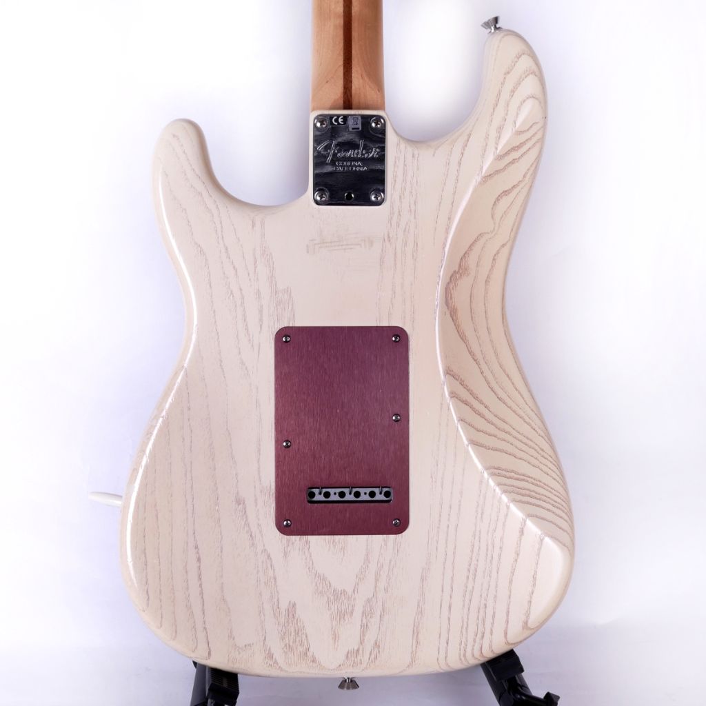 Fender Strat FSR Rustic Ash Back