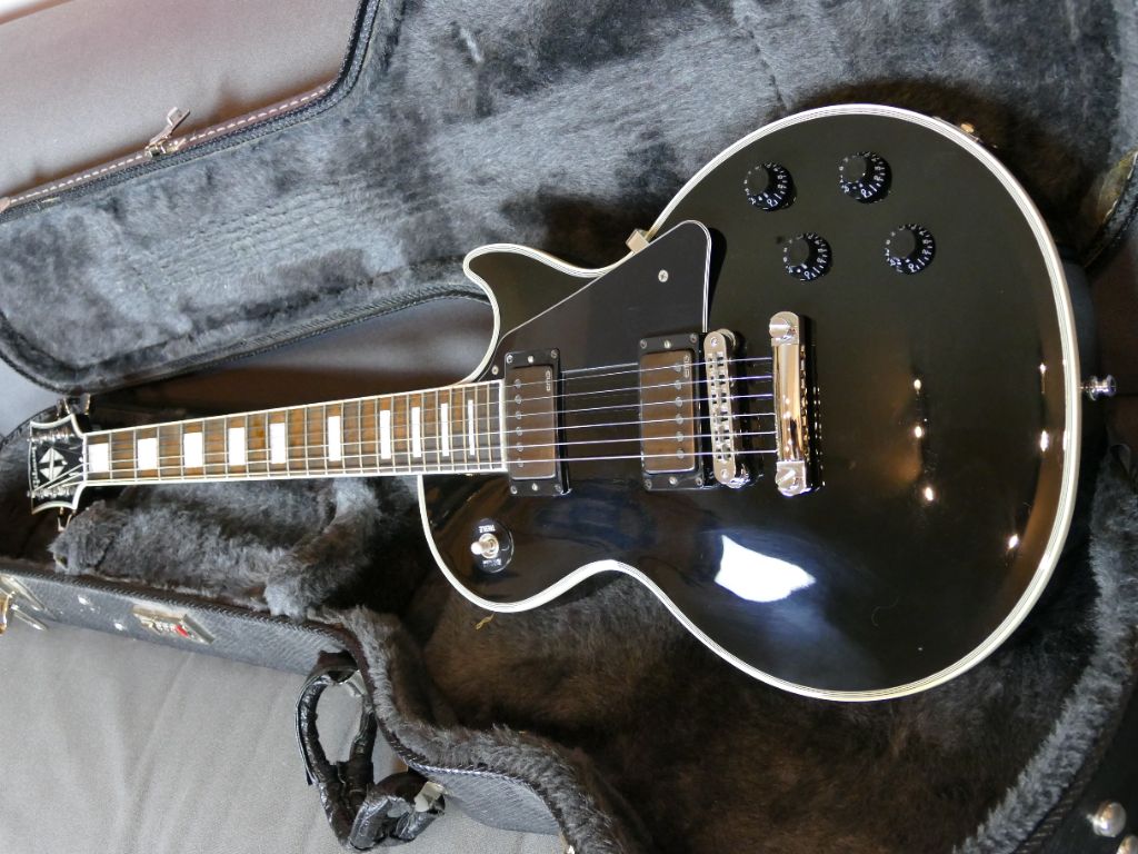 Gibson Les Paul Custom Classic (2011) (1)