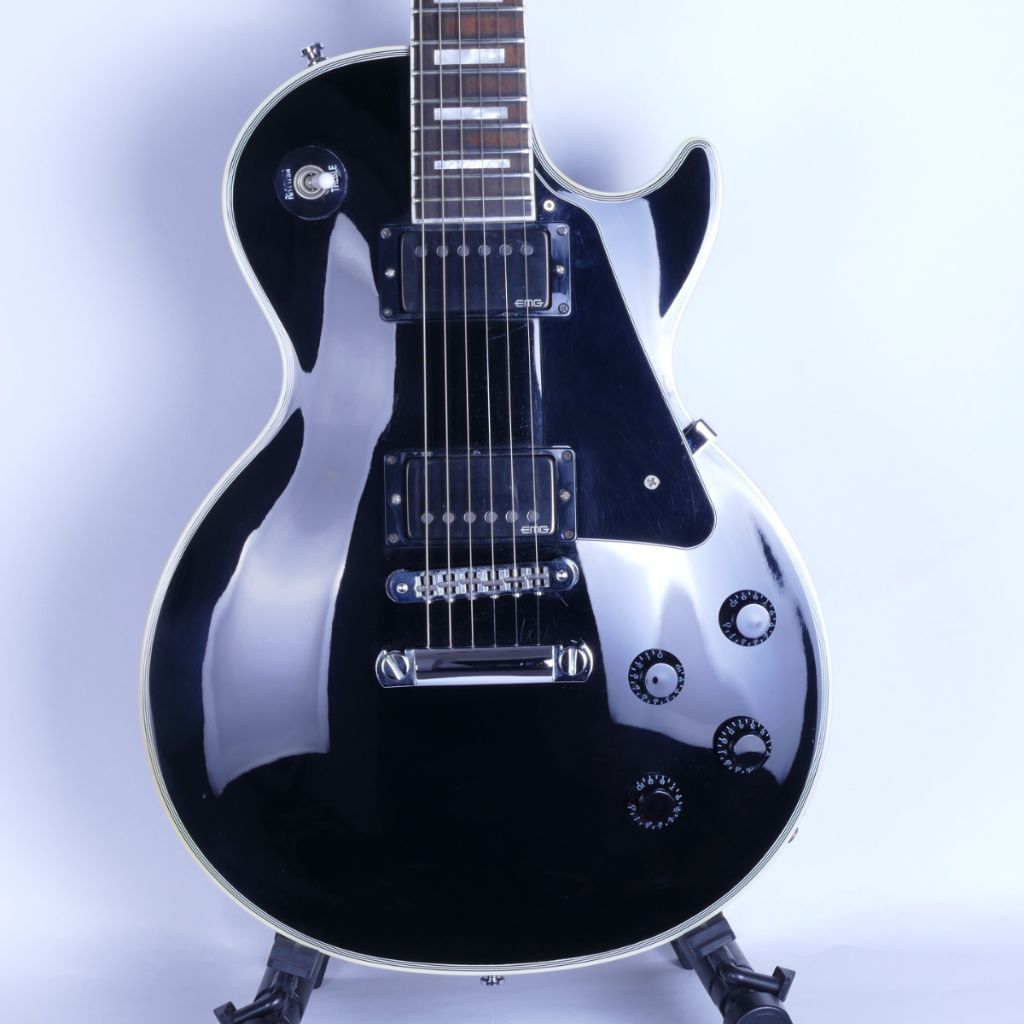 Gibson Les Paul Custom Classic (2011) Black Front