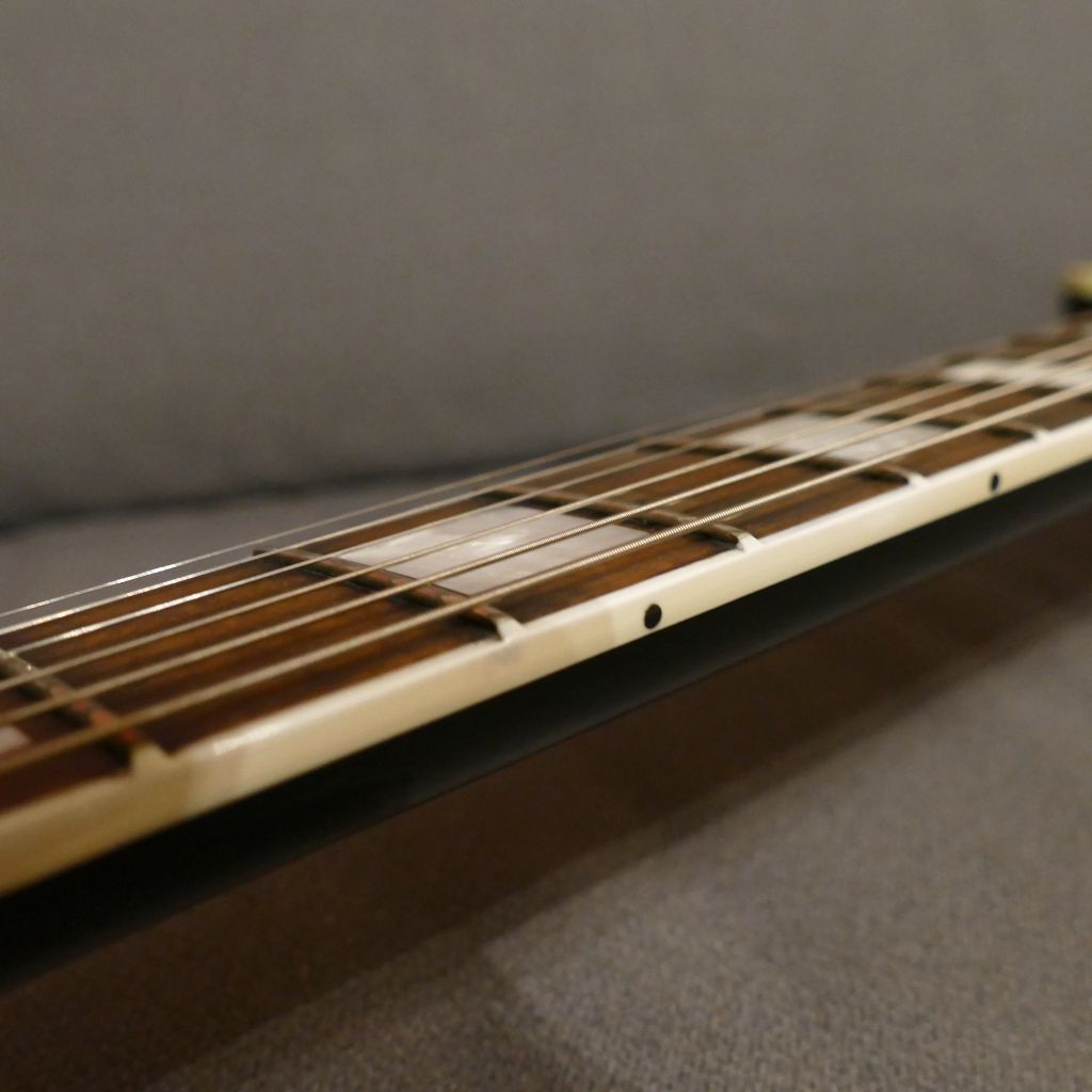 Gibson Les Paul Custom Classic (2011) - Image 13