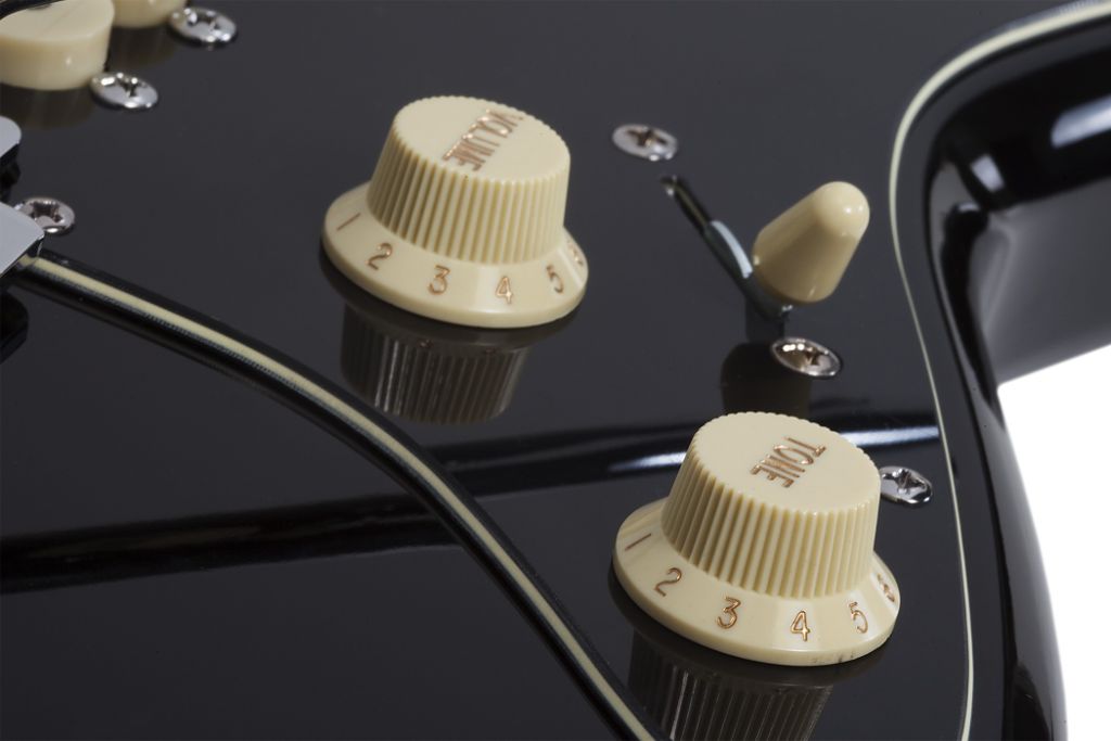 Schecter MV6.Gloss Black.03