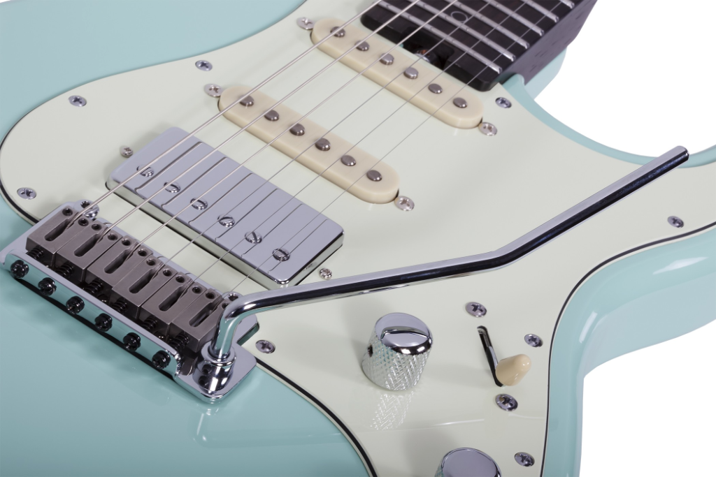 Schecter Nick Johnston Traditional HSS 105